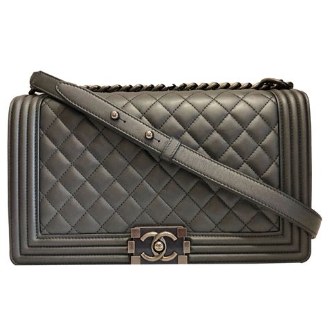 boy chanel flap bag online|chanel boy bag inside.